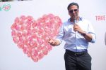 Akshay Kumar celebrates World Heart Day in Mahim on 28th Sept 2012 (11).JPG